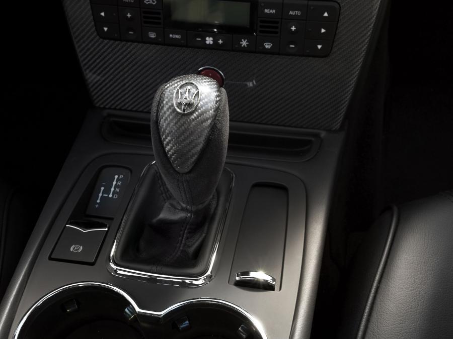 Maserati Quattroporte Sport GT S 2009 года  (фото 96 из 102)